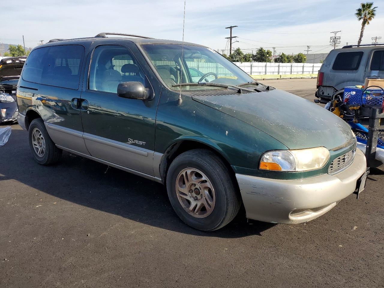 2000 NISSAN Quest