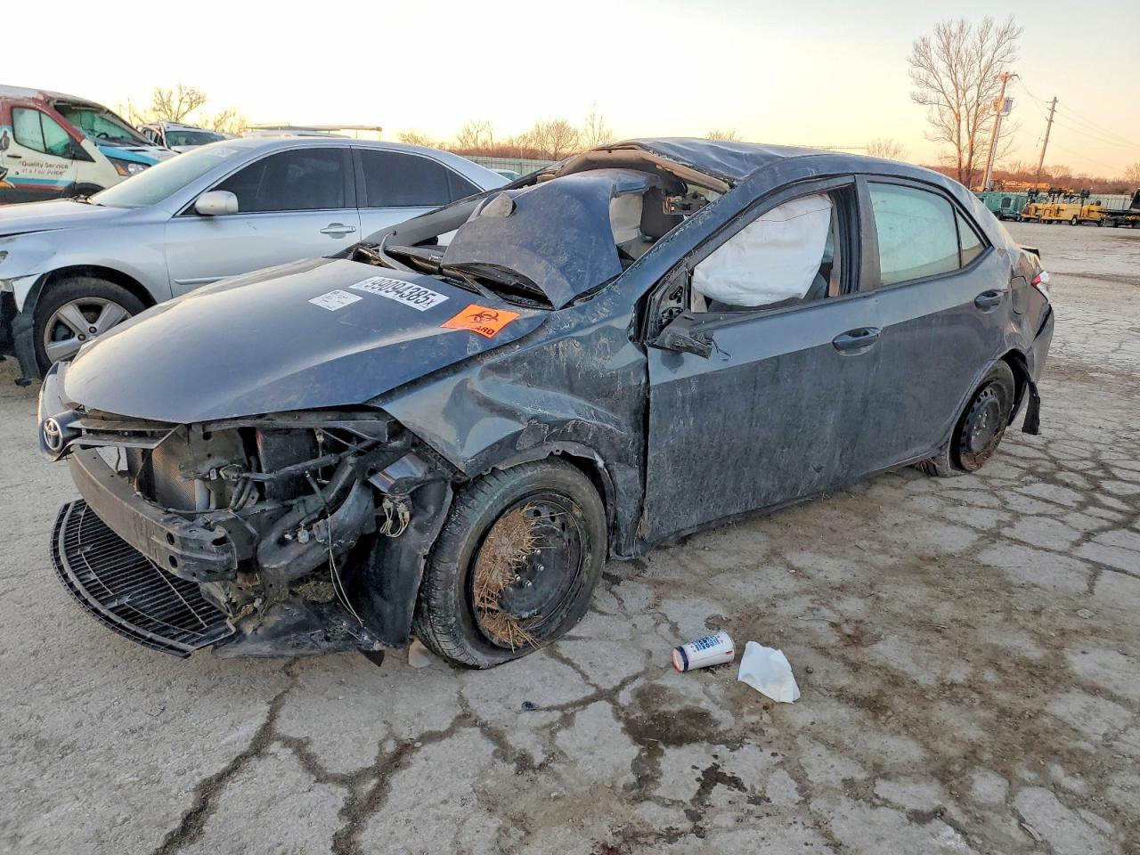 2015 TOYOTA COROLLA