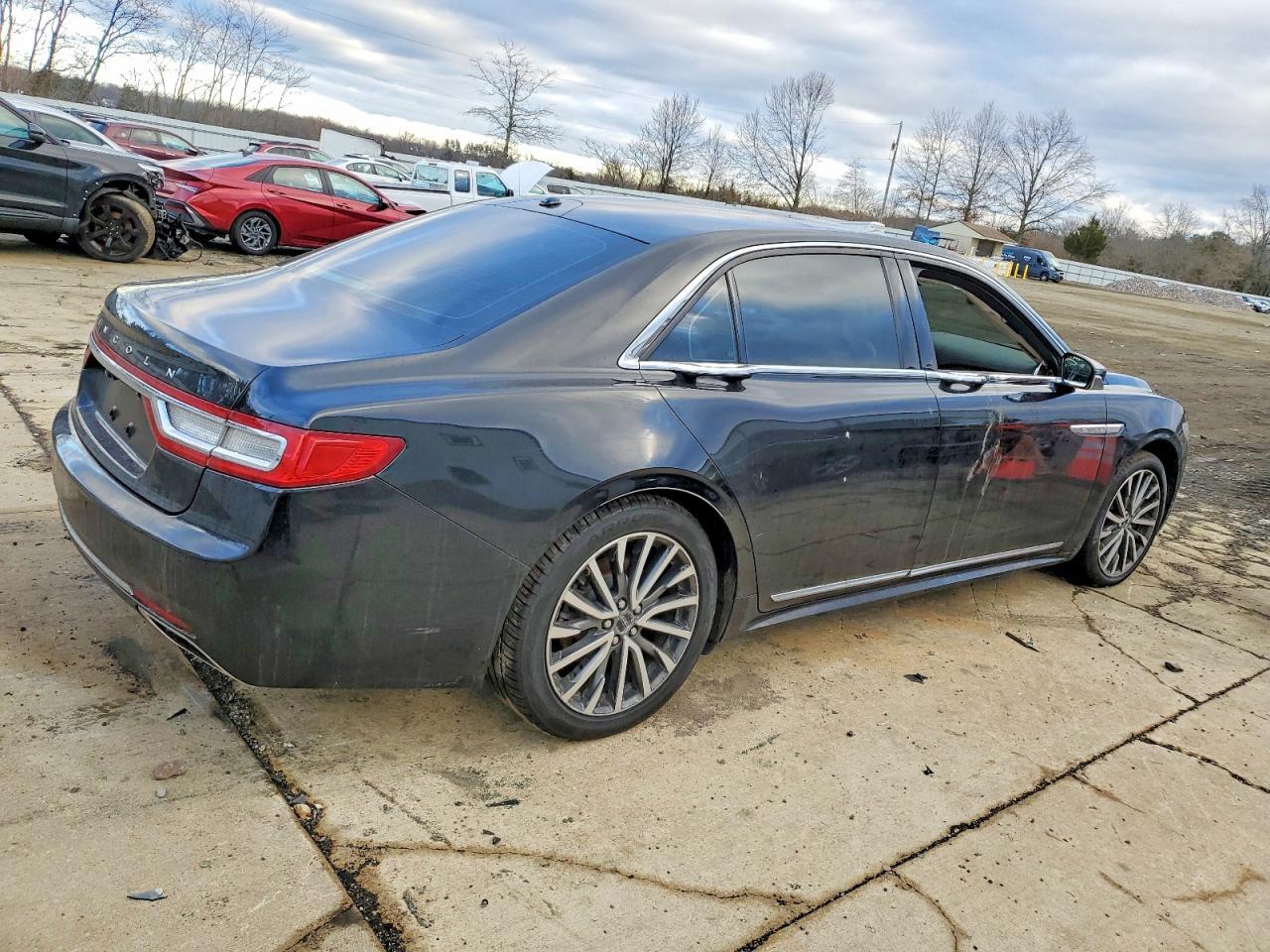 2017 LINCOLN Continental