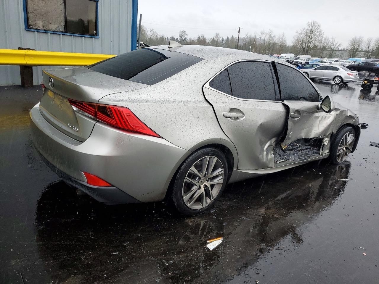 2018 LEXUS IS 300