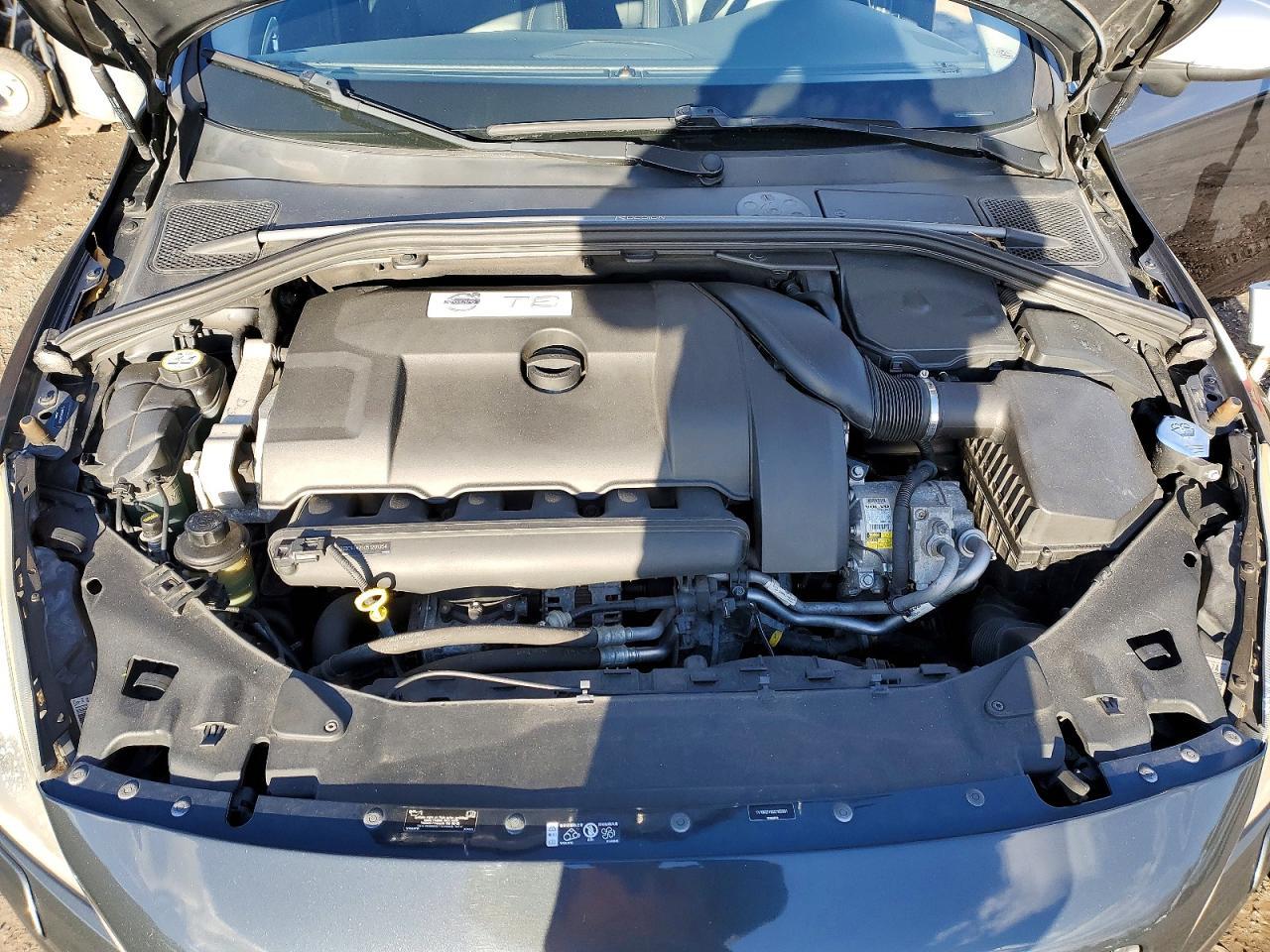 2013 VOLVO S60