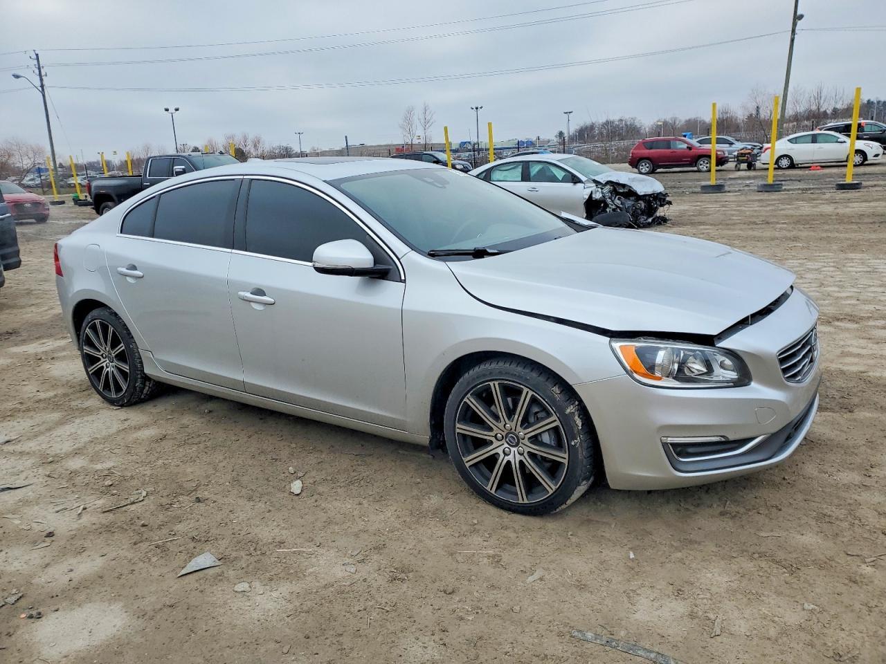 2017 VOLVO S60