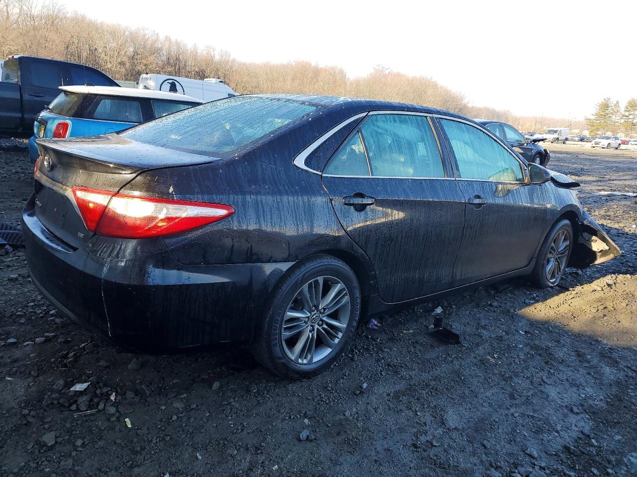 2017 TOYOTA CAMRY