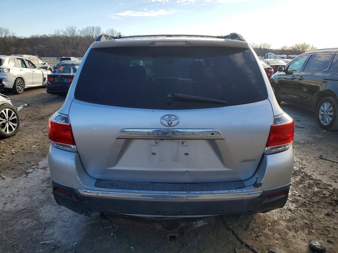 2013 TOYOTA HIGHLANDER