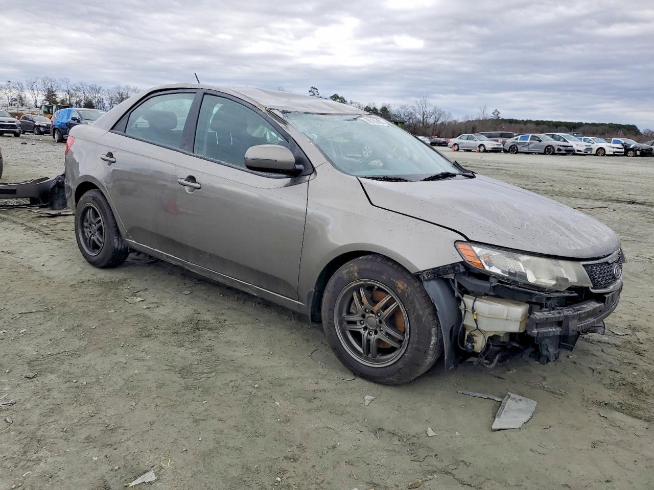 2013 KIA FORTE
