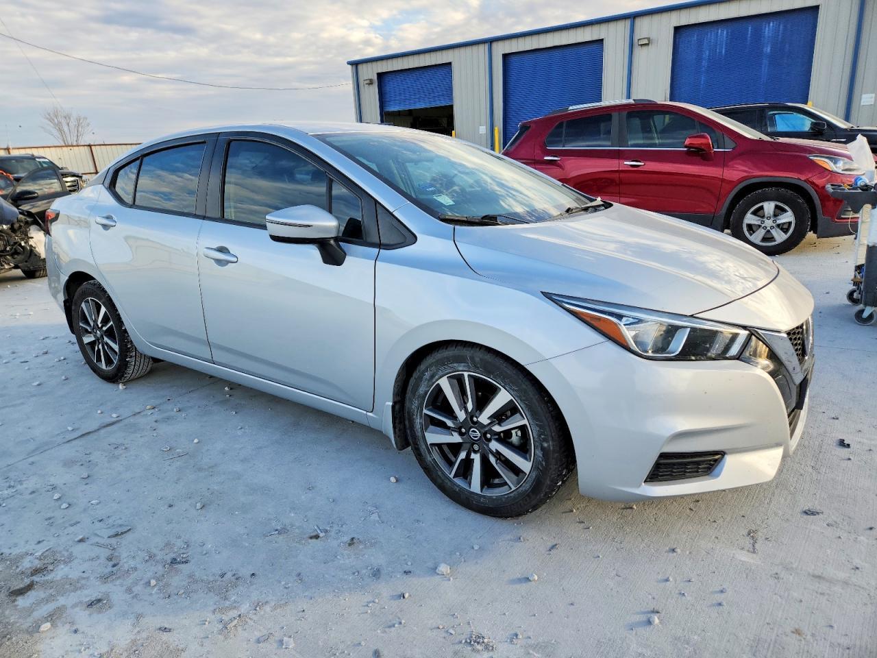 2020 NISSAN VERSA