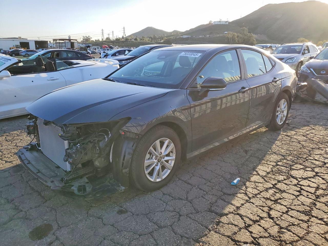 2025 TOYOTA CAMRY