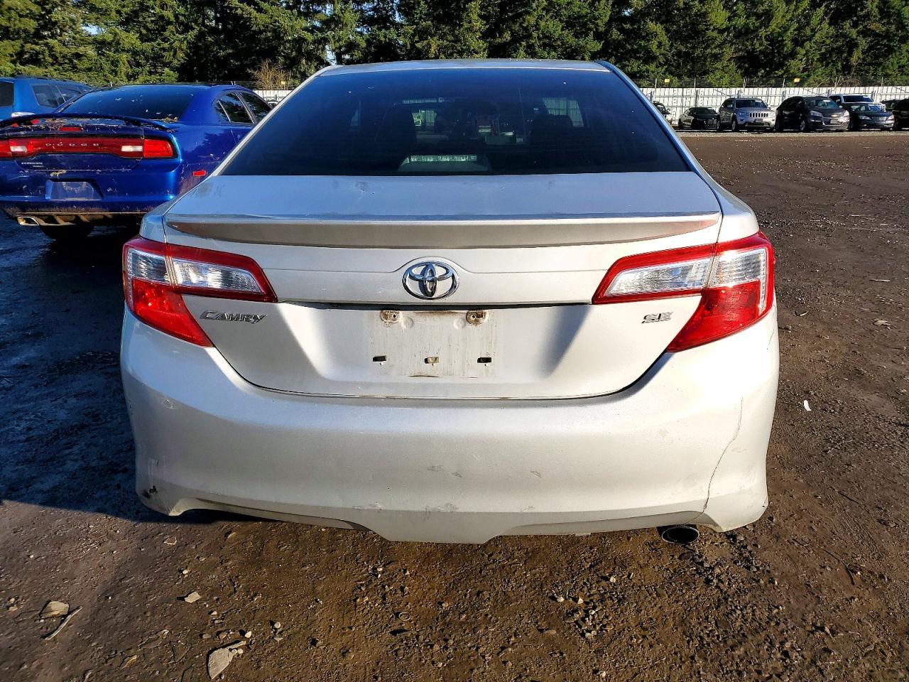 2014 TOYOTA CAMRY