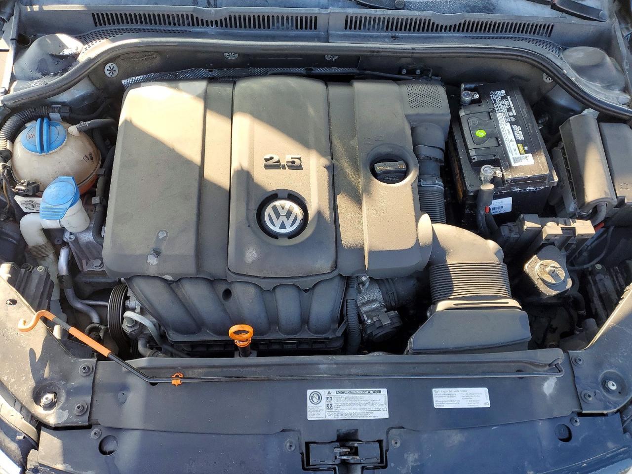 2012 VOLKSWAGEN JETTA