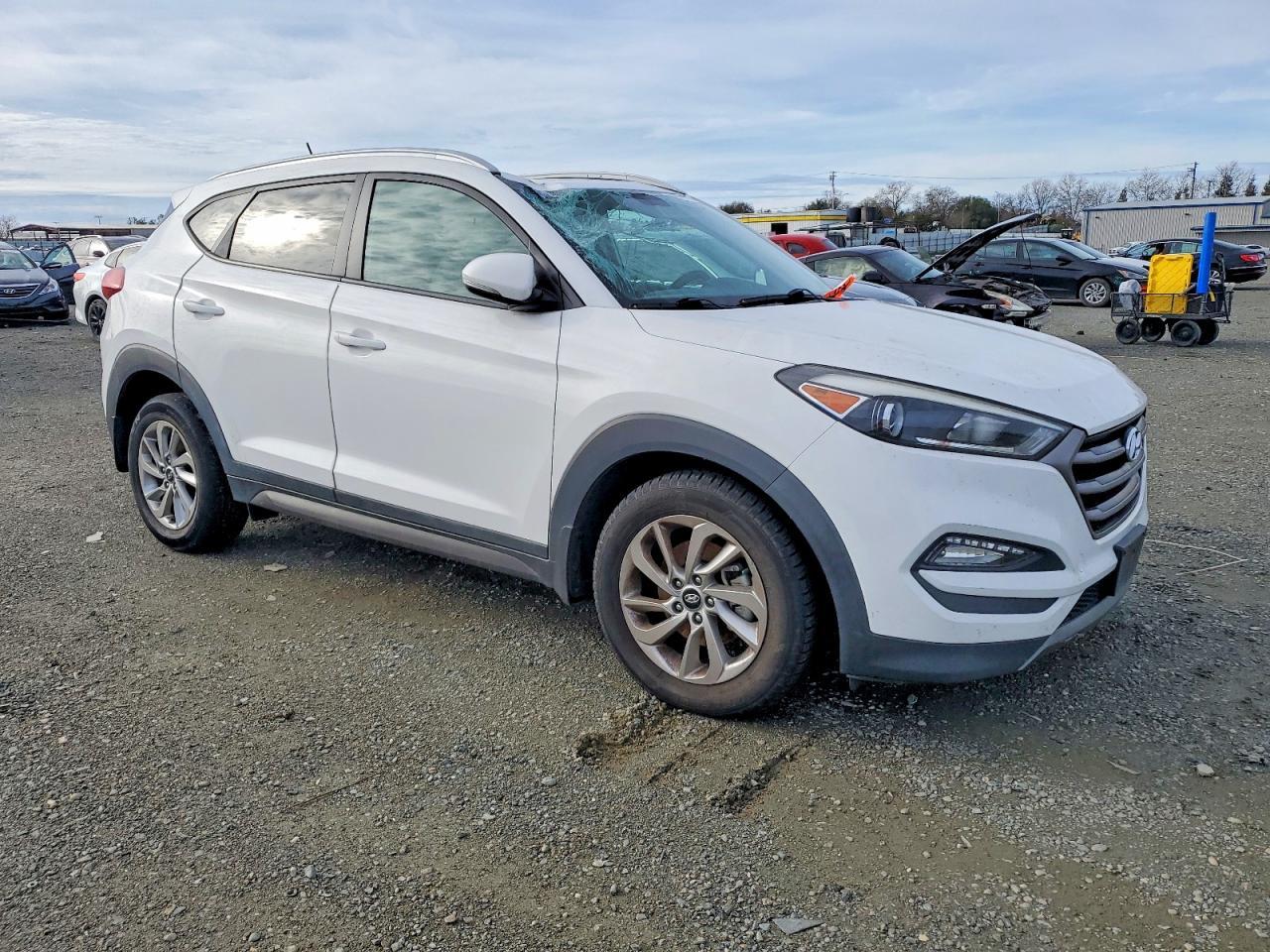 2016 HYUNDAI TUCSON