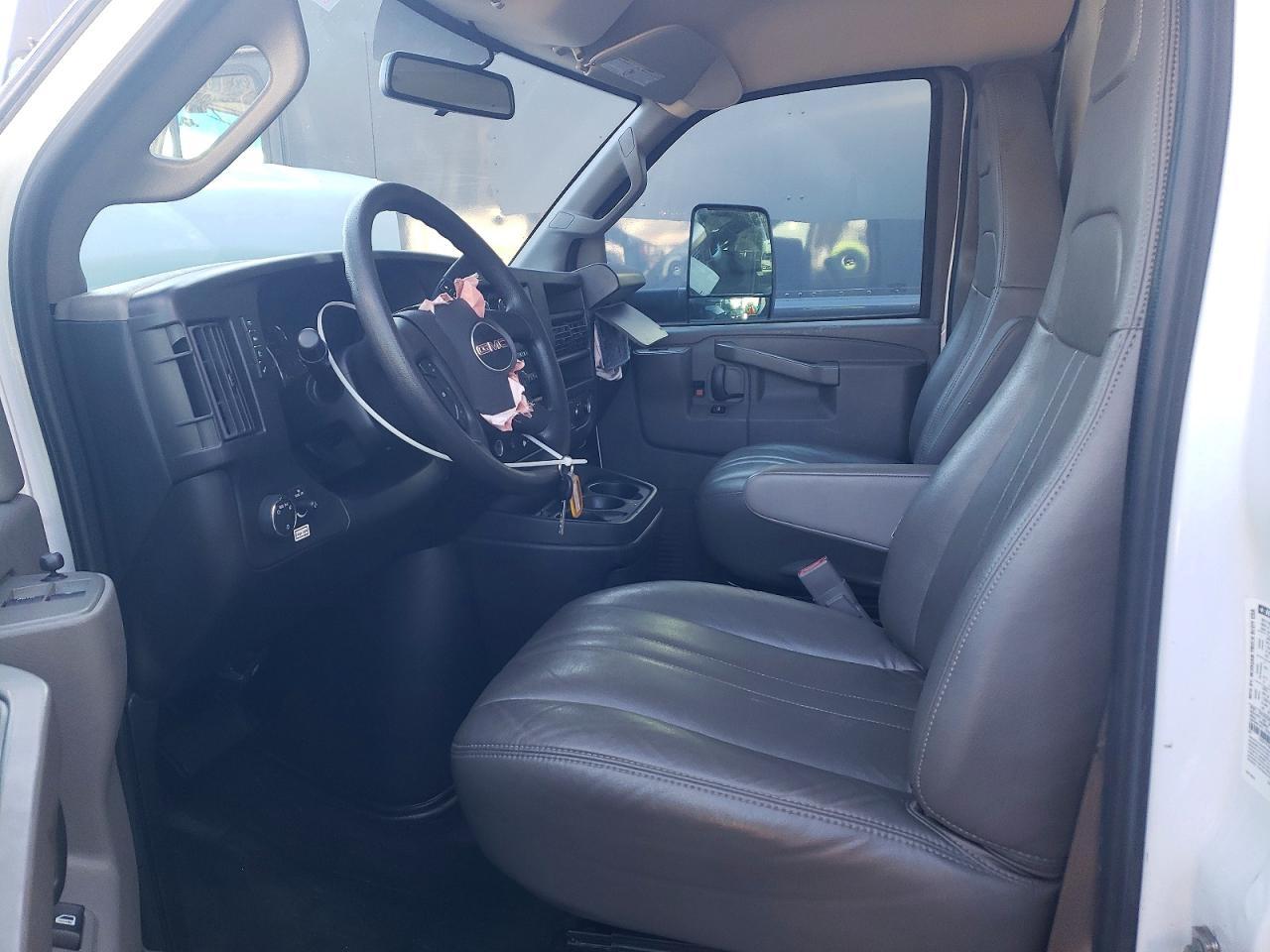2023 GMC Savana