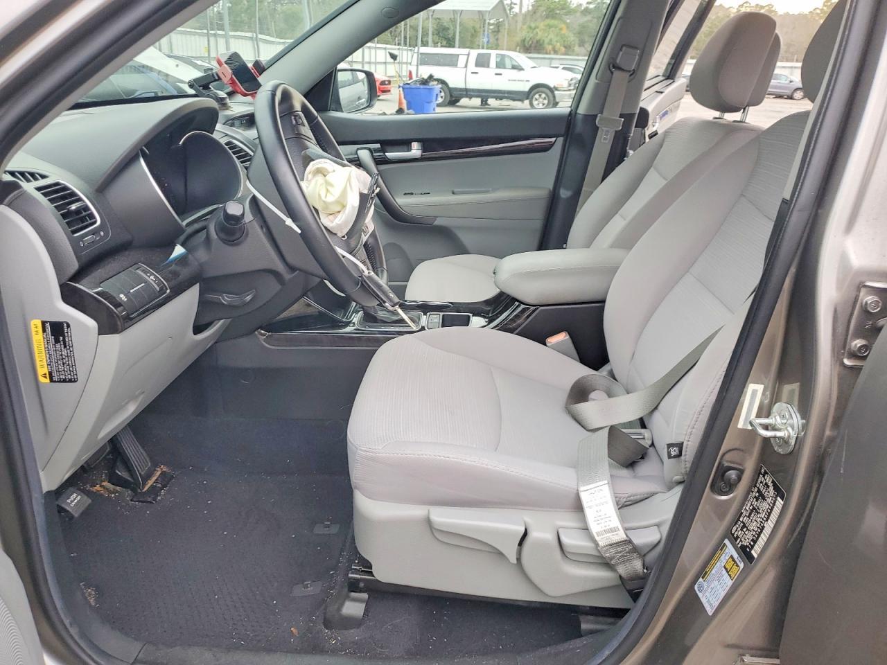 2015 KIA SORENTO
