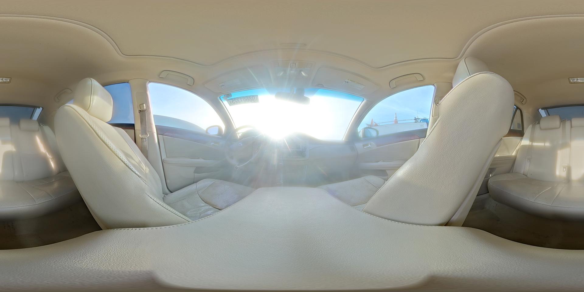 2011 TOYOTA Avalon