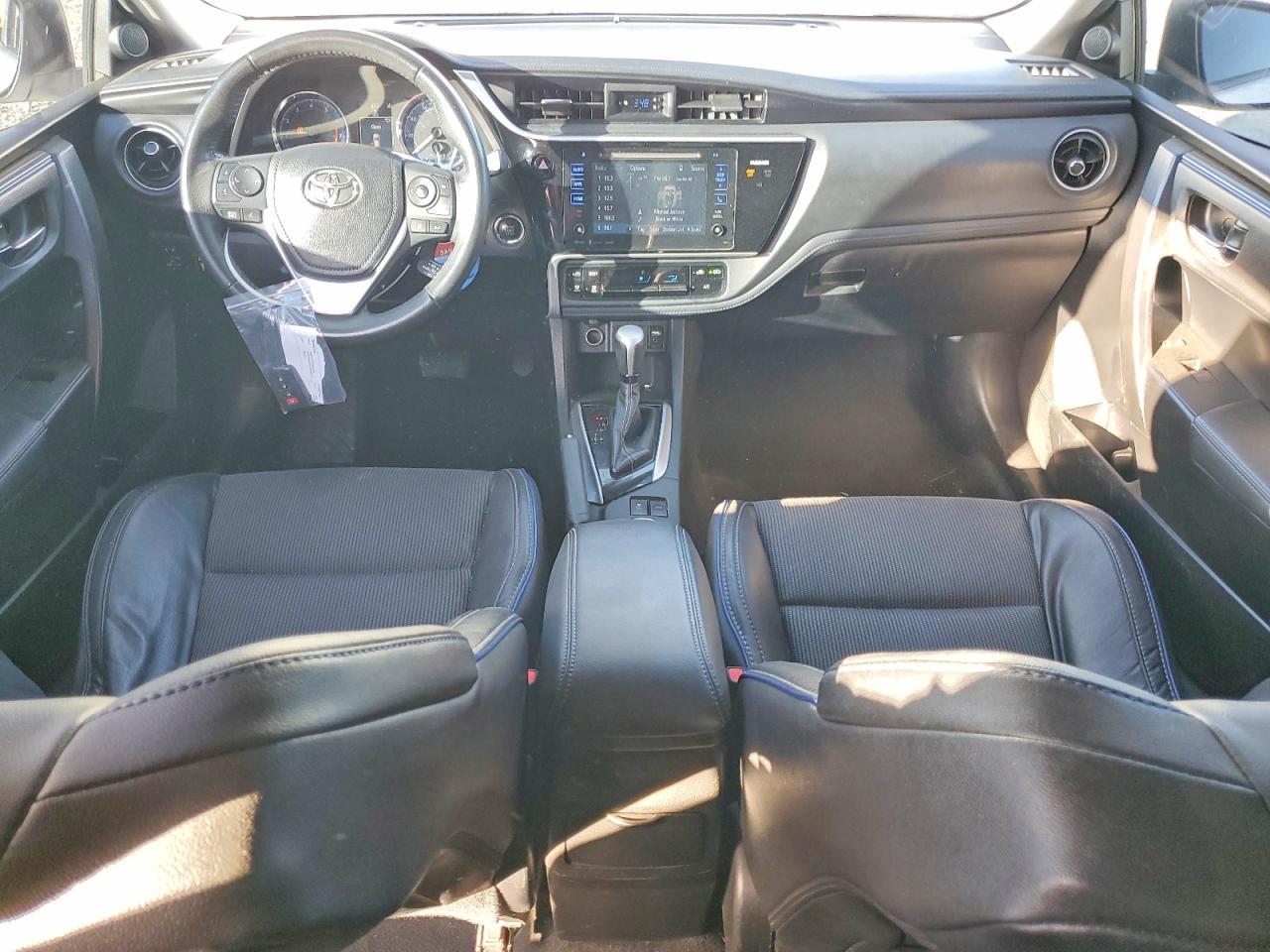 2017 TOYOTA COROLLA