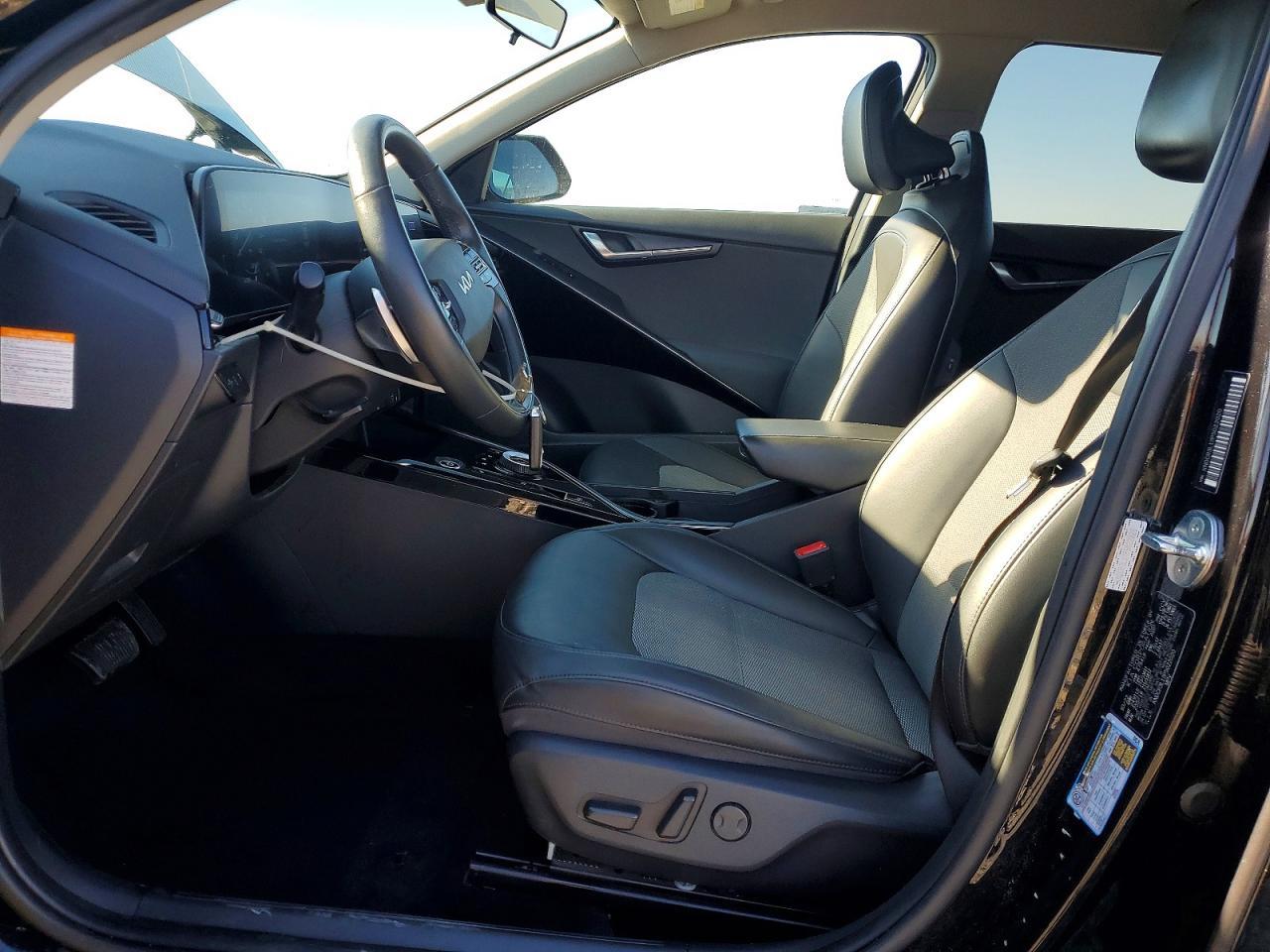 2023 KIA Niro