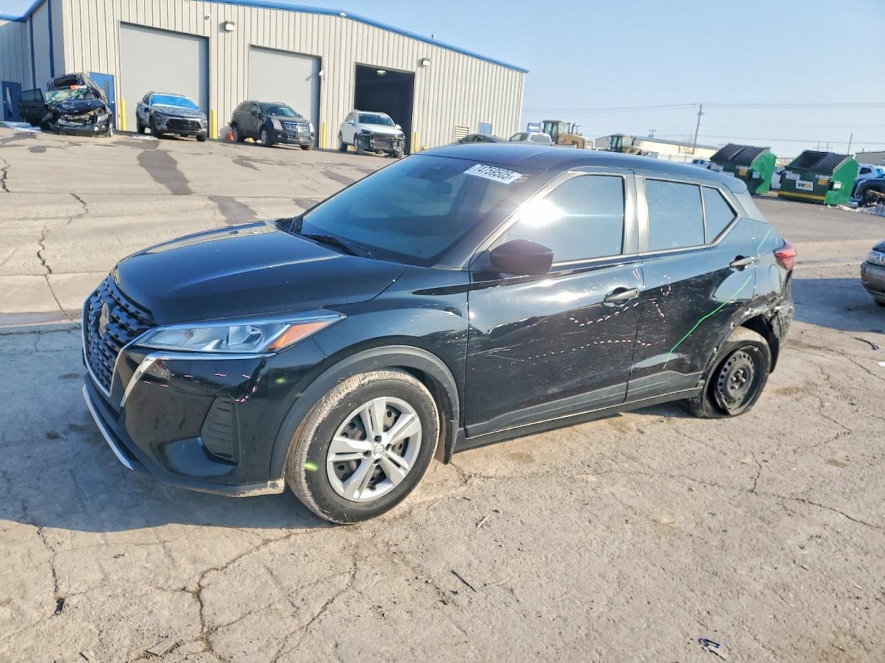 2021 NISSAN KICKS