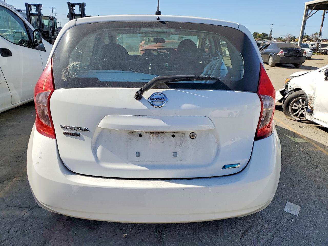 2016 NISSAN Versa Note