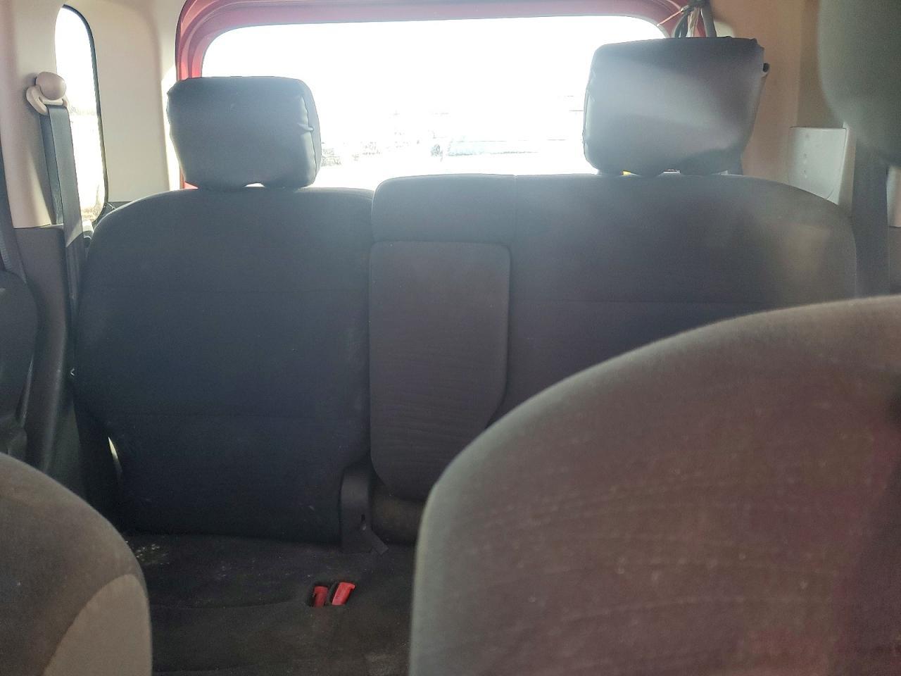 2010 NISSAN CUBE