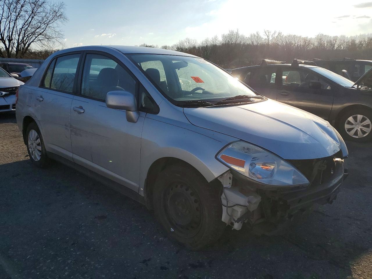 2010 NISSAN VERSA
