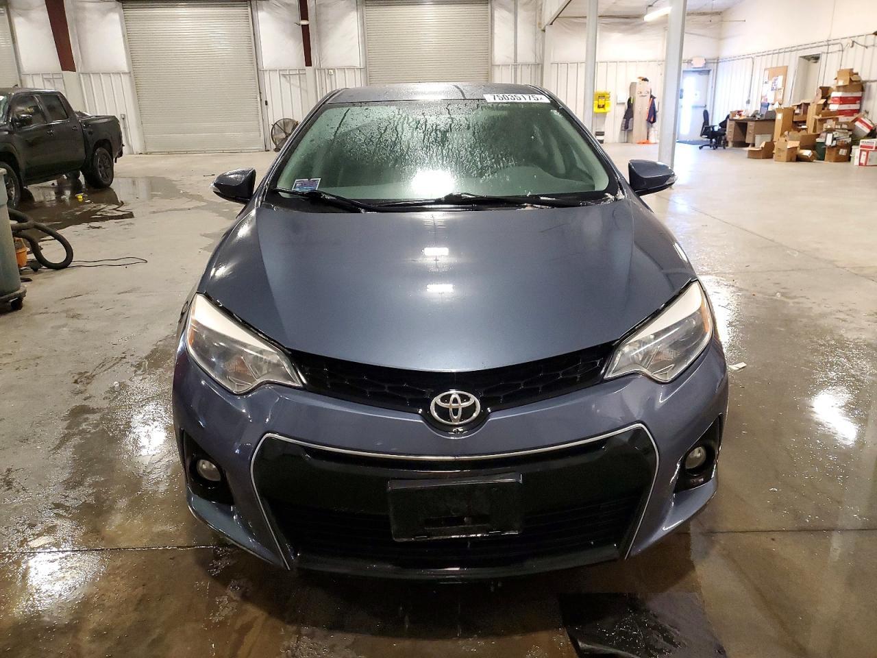 2015 TOYOTA COROLLA
