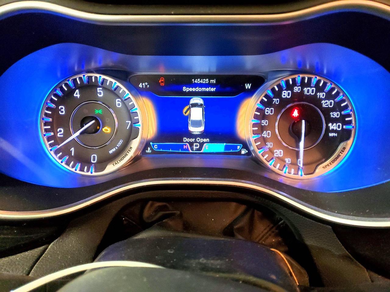 2015 CHRYSLER 200