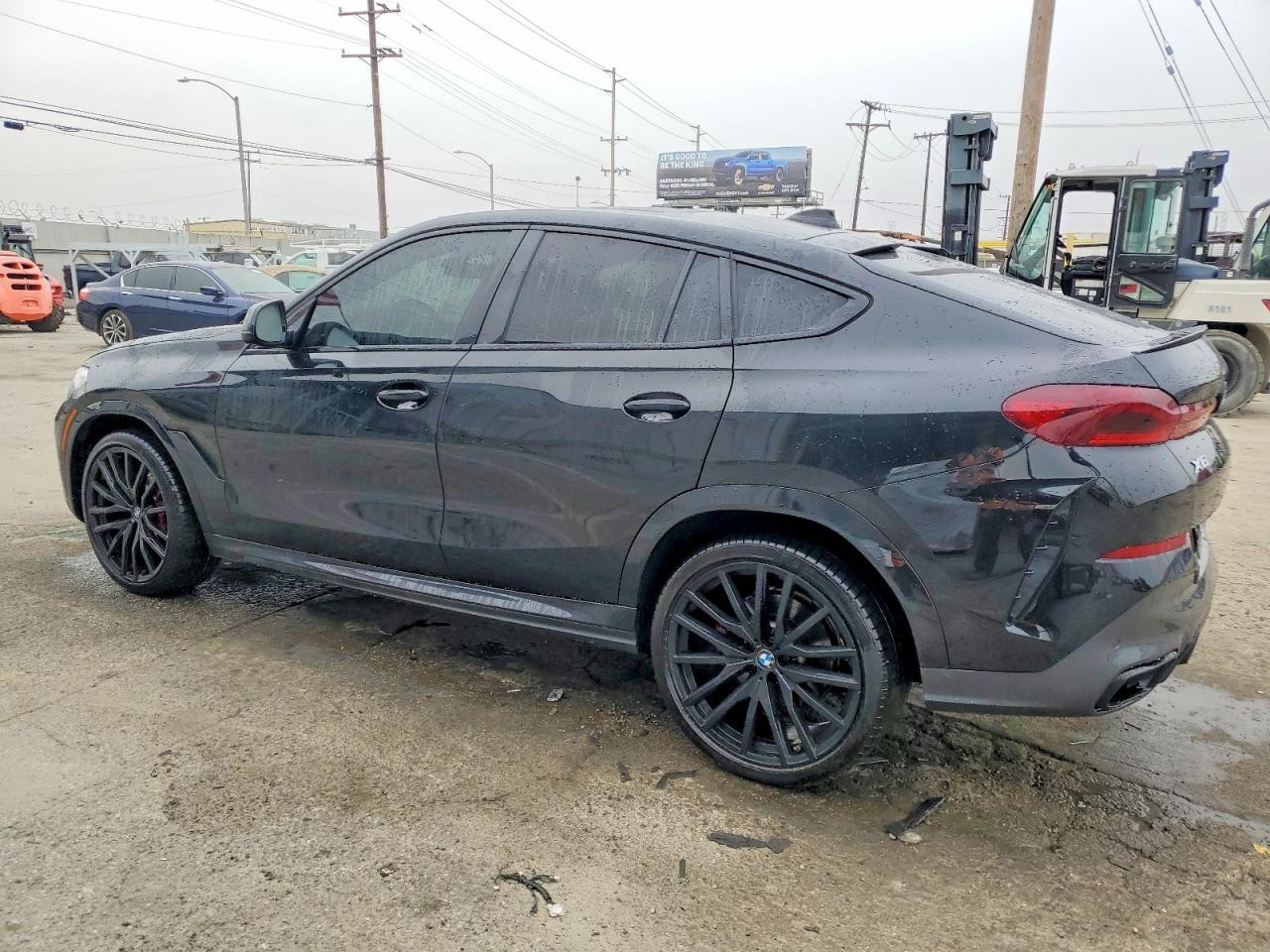 2022 BMW X6