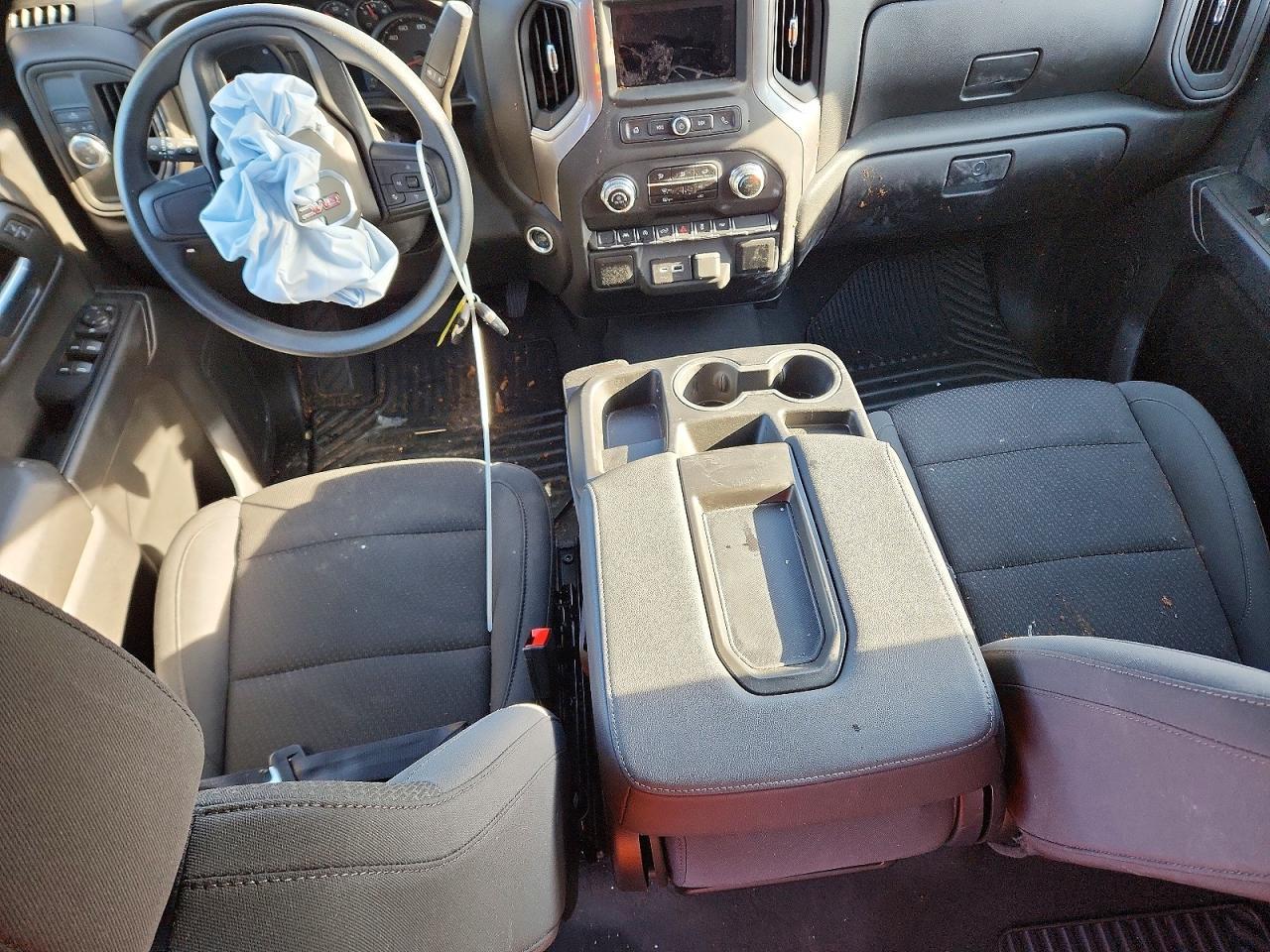 2025 GMC Sierra