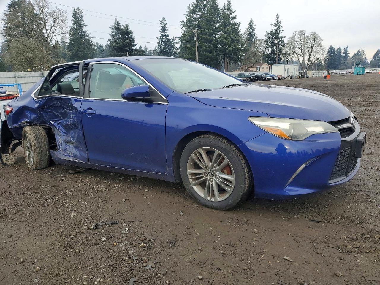 2015 TOYOTA CAMRY