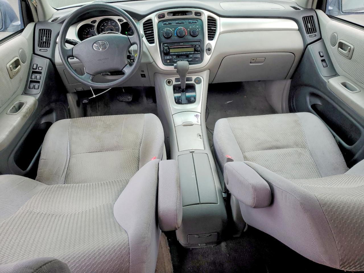 2005 TOYOTA HIGHLANDER