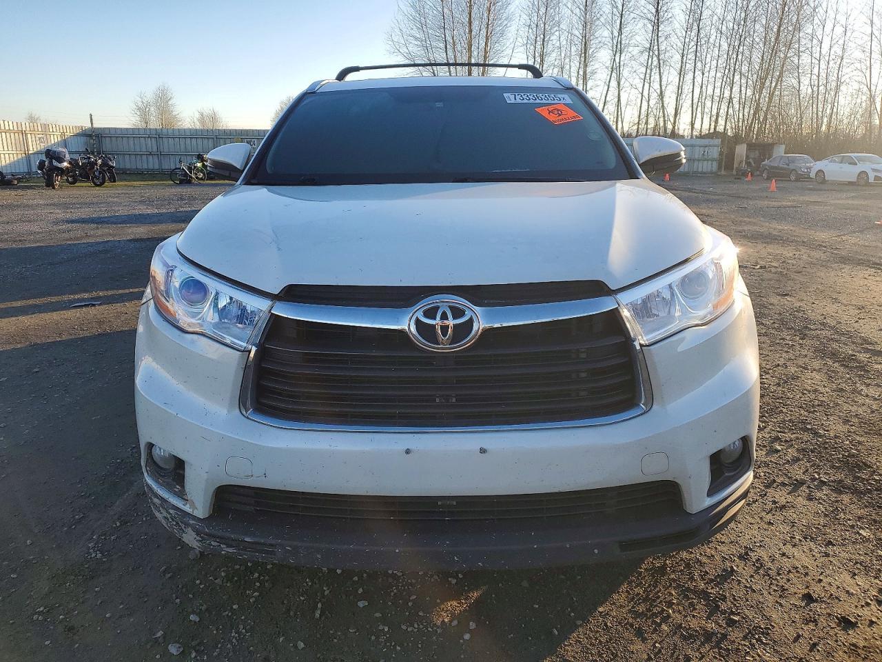 2015 TOYOTA HIGHLANDER