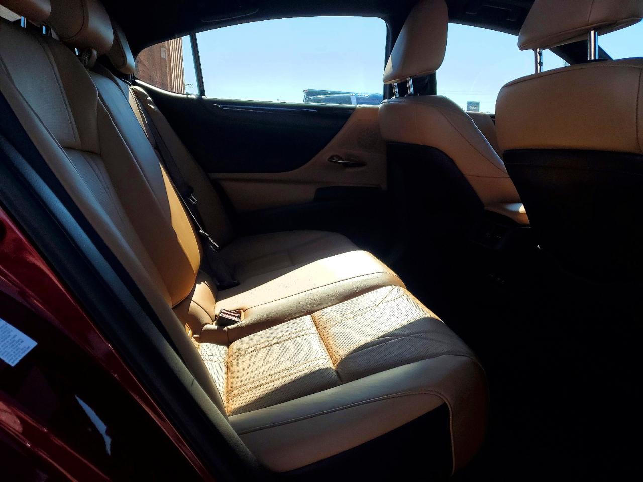 2019 LEXUS ES 350