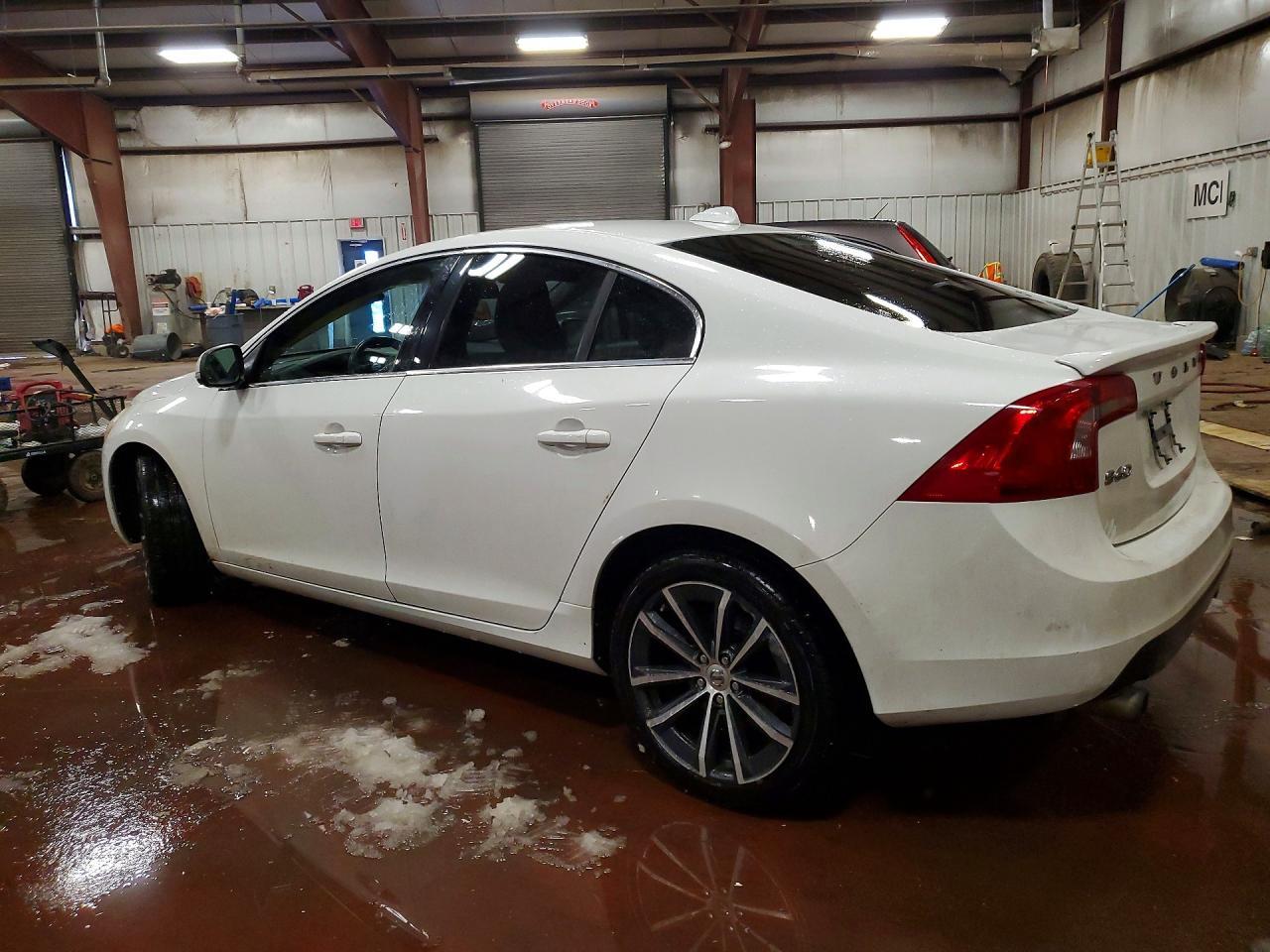 2013 VOLVO S60