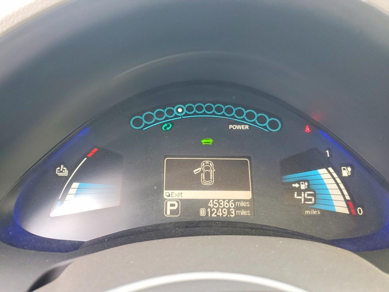 2016 NISSAN LEAF