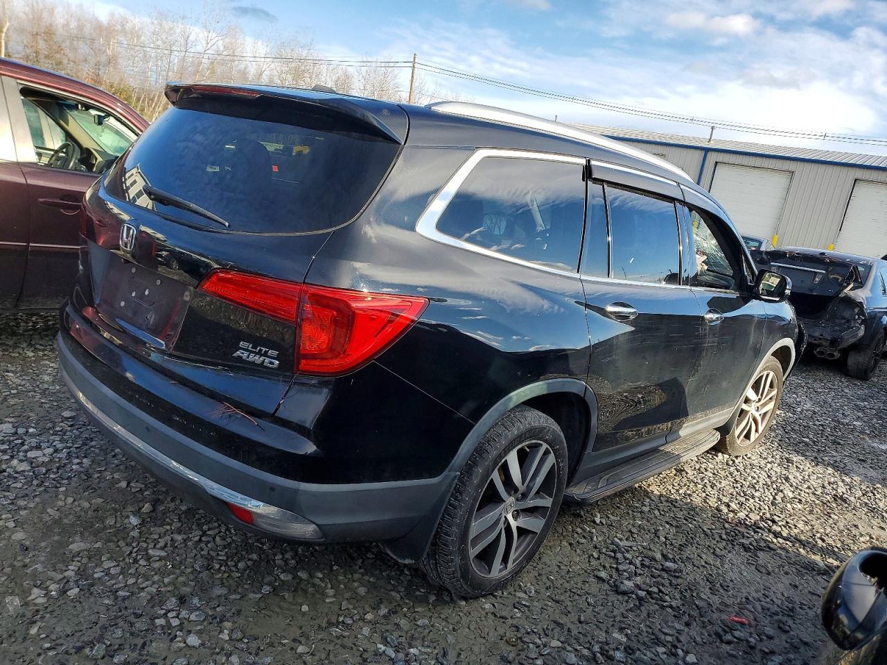 2016 HONDA PILOT