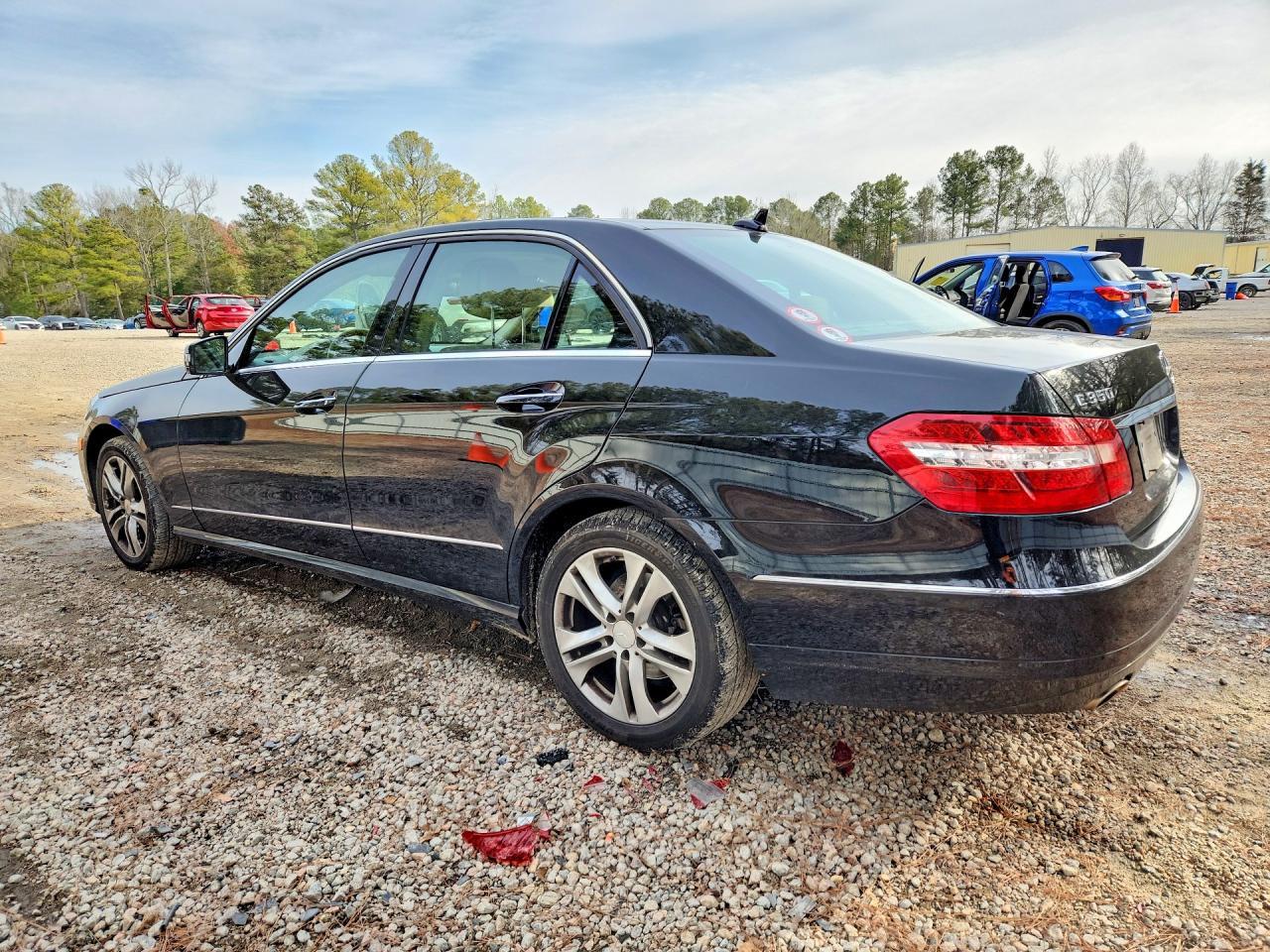 2011 MERCEDES-BENZ E-Class