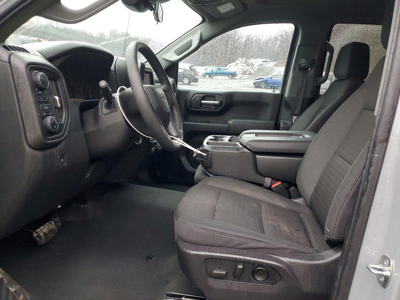 2024 CHEVROLET Silverado