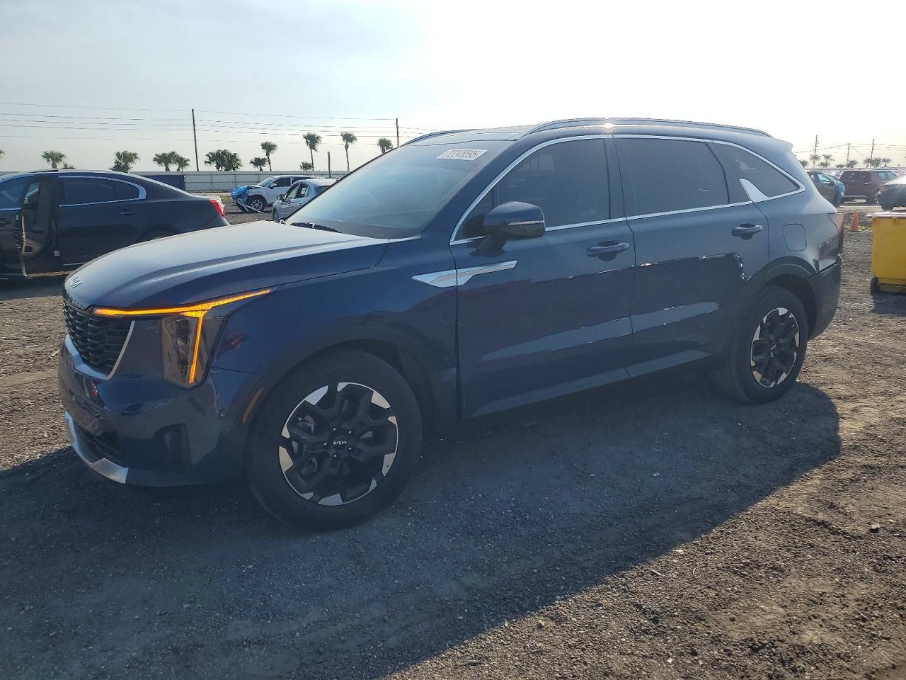 2025 KIA SORENTO