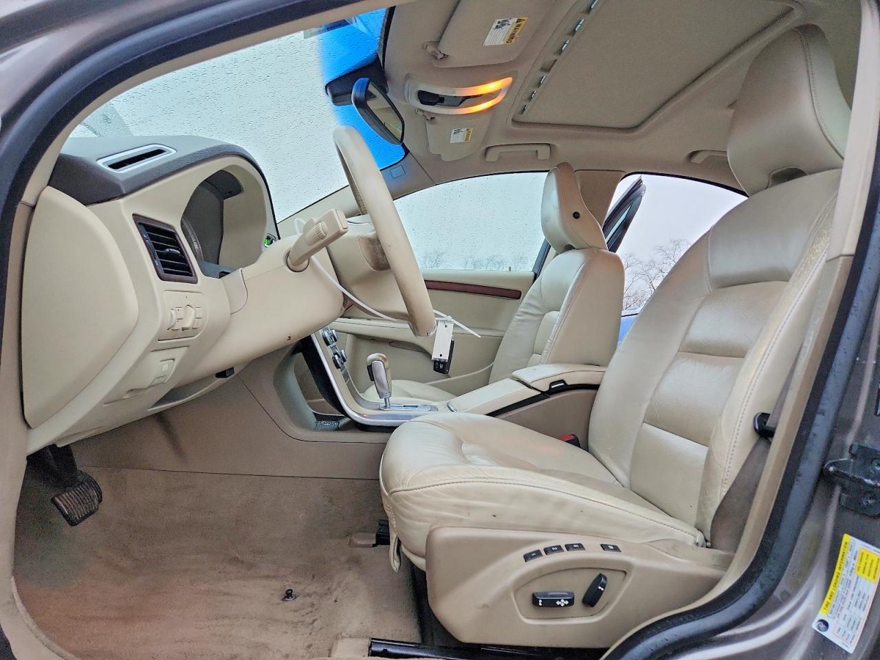 2011 VOLVO S80