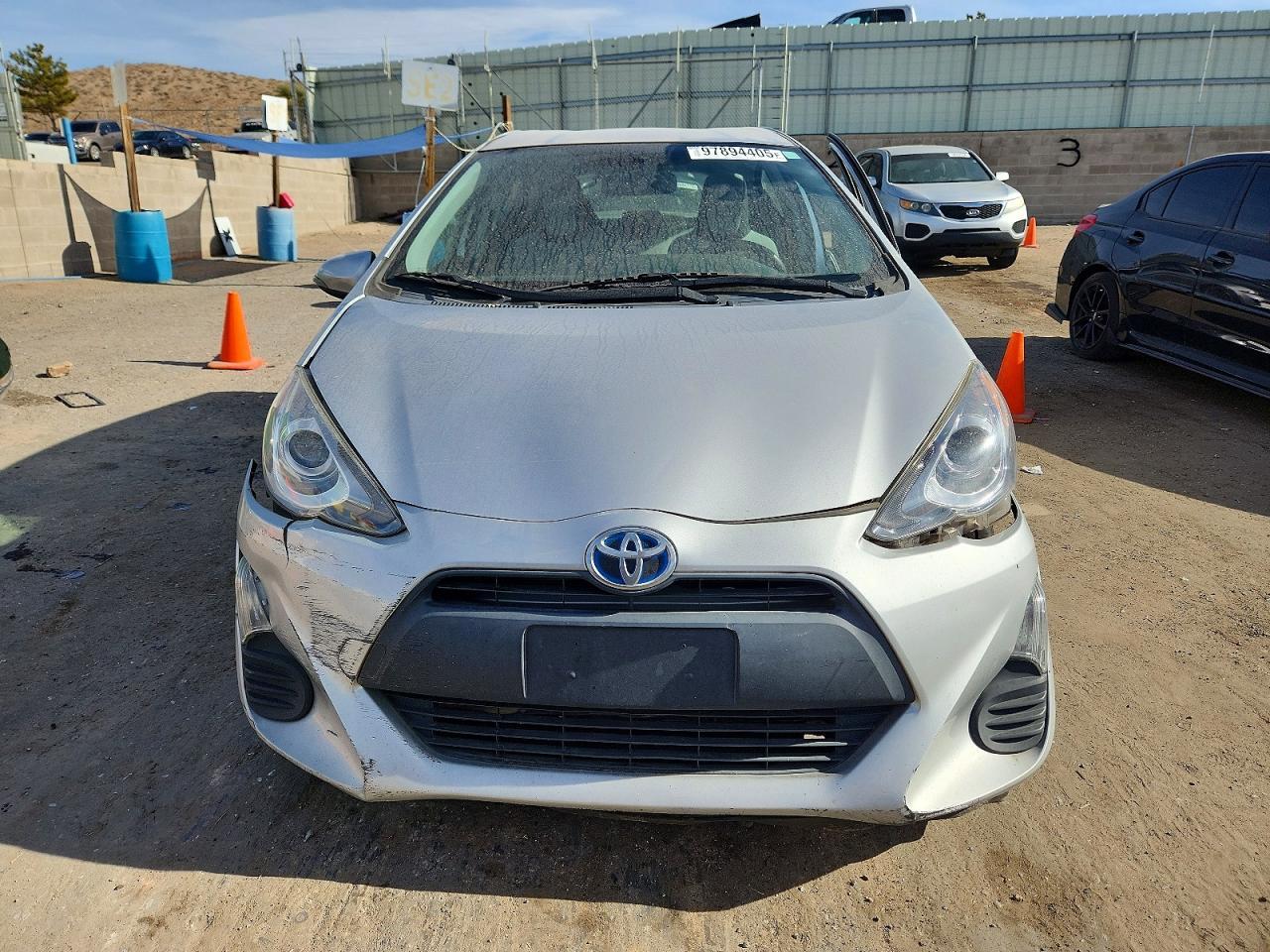 2016 TOYOTA Prius c