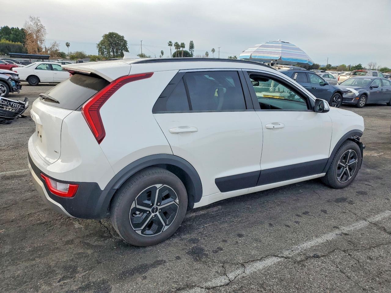 2025 KIA Niro