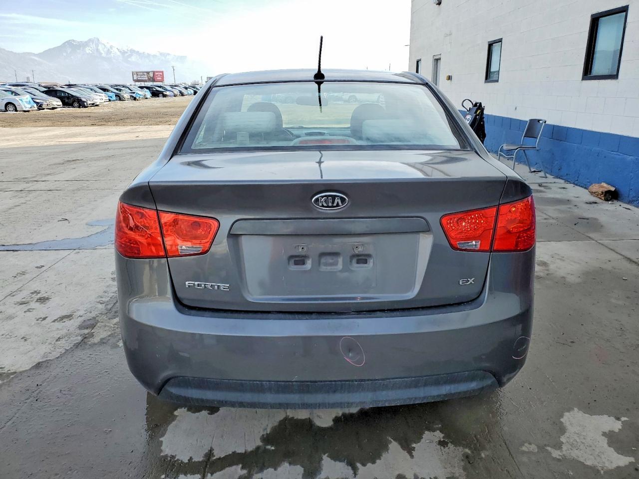 2013 KIA FORTE