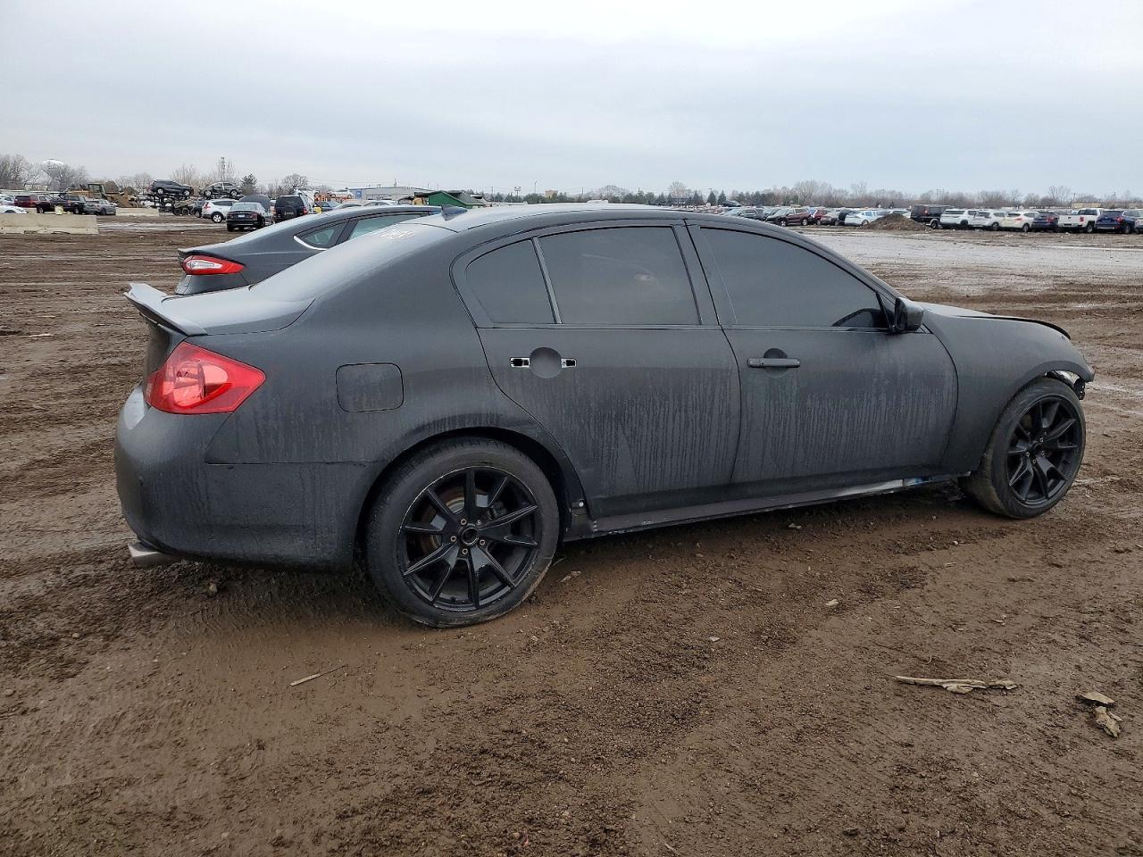 2012 INFINITI G37