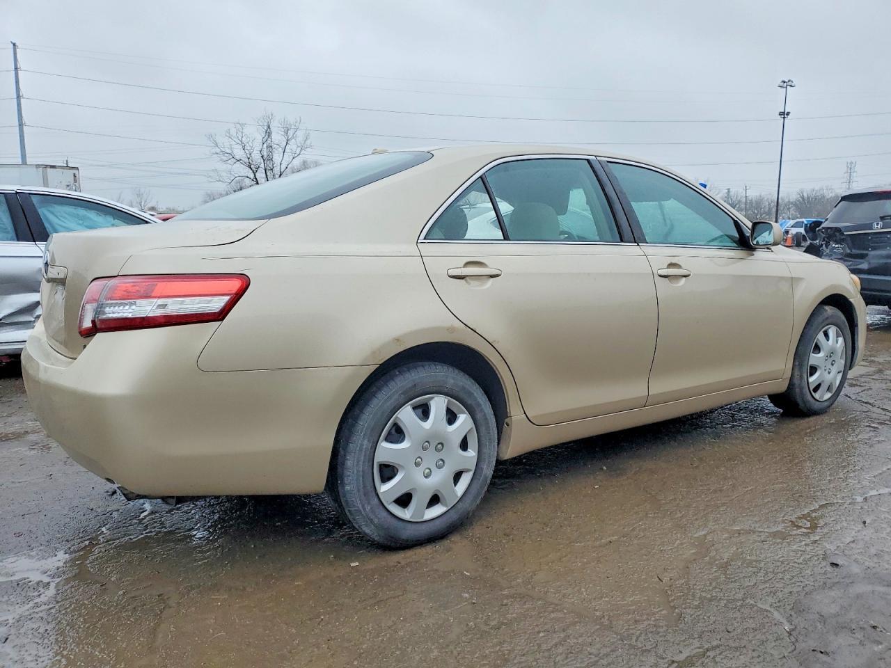 2010 TOYOTA CAMRY