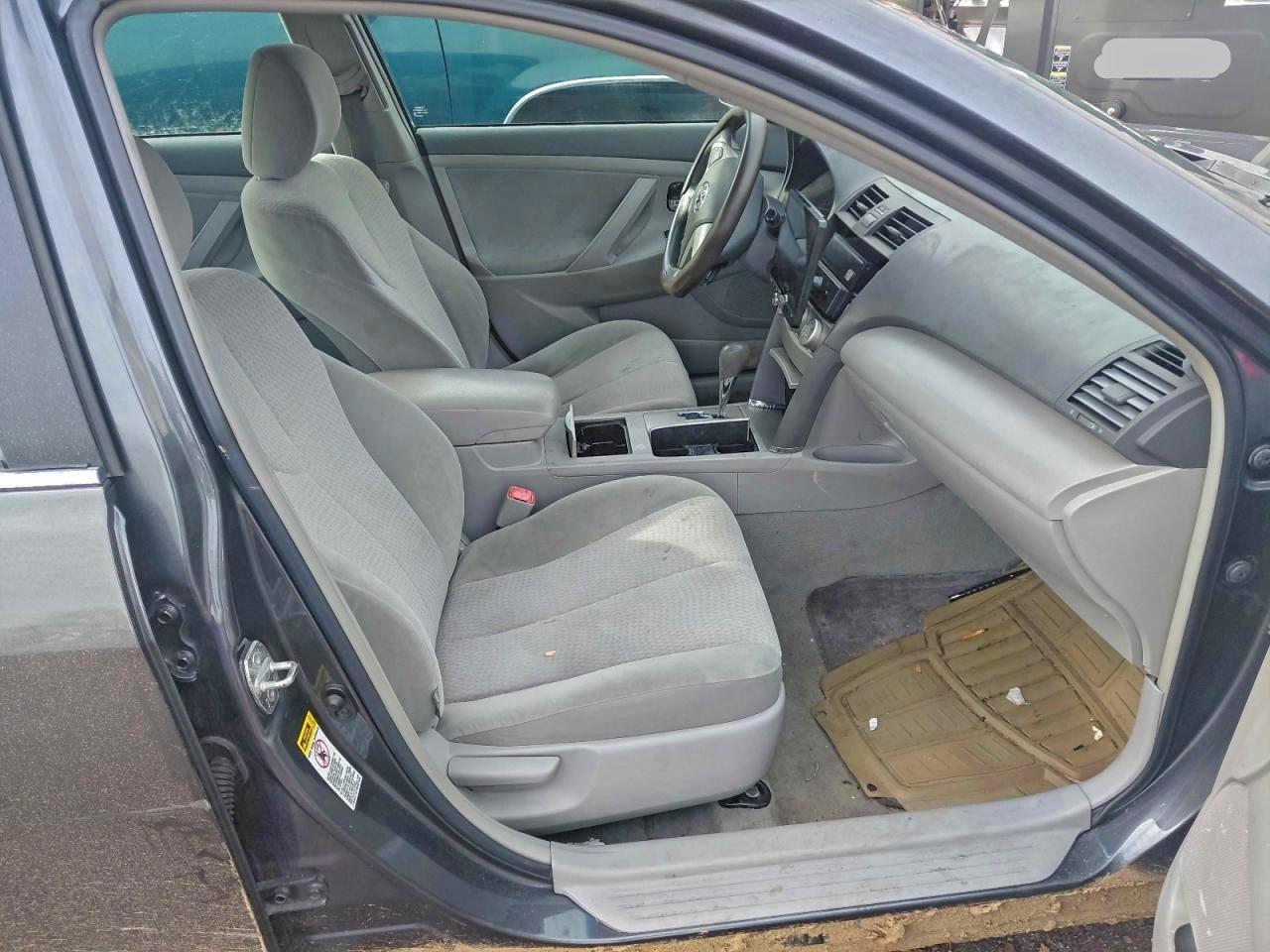 2010 TOYOTA CAMRY