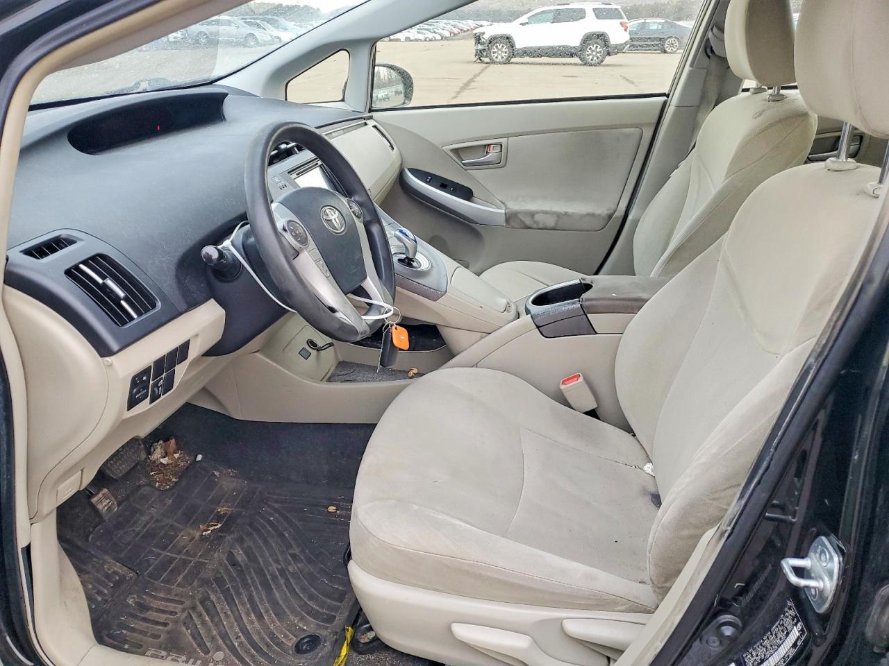 2014 TOYOTA PRIUS