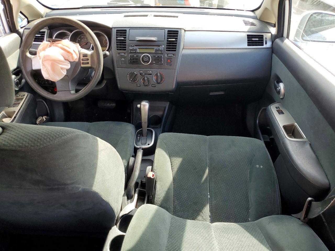 2011 NISSAN VERSA