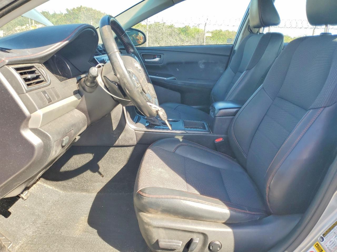 2016 TOYOTA CAMRY