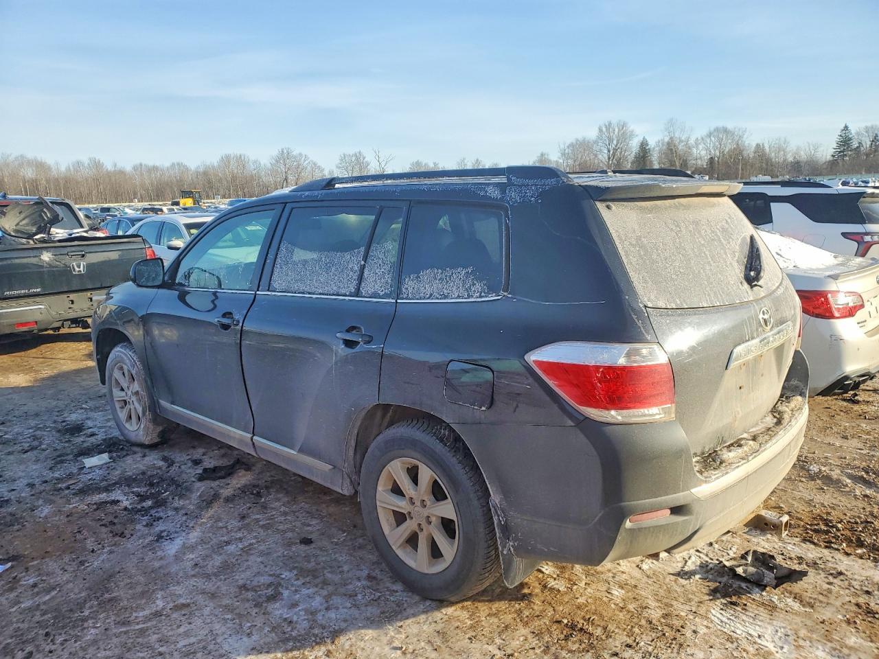 2011 TOYOTA HIGHLANDER