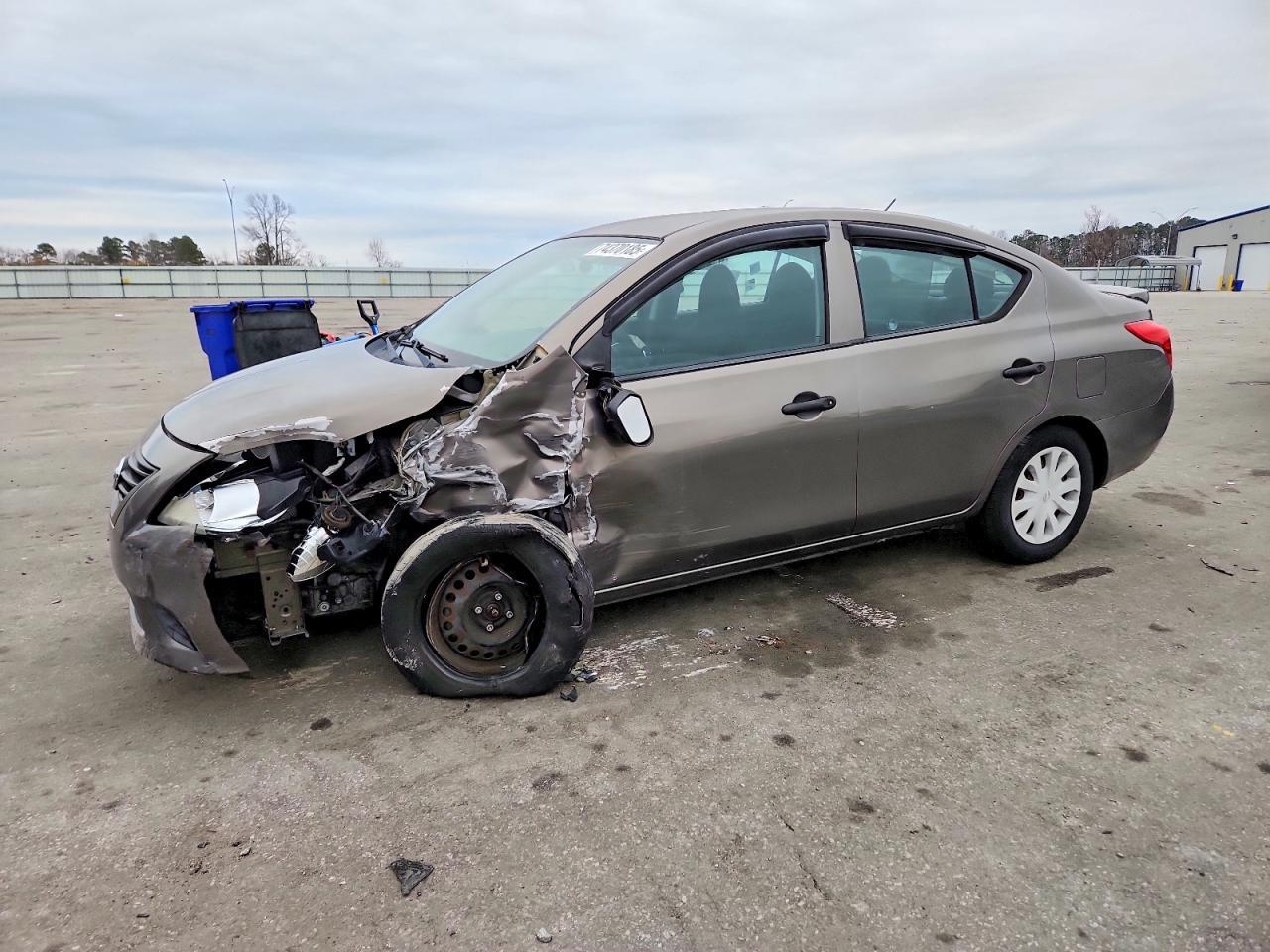 2013 NISSAN VERSA