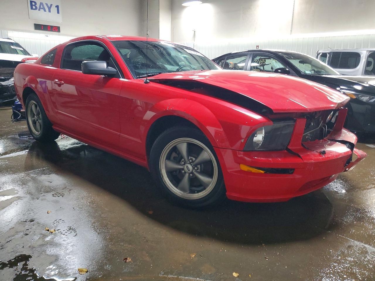 2005 FORD MUSTANG